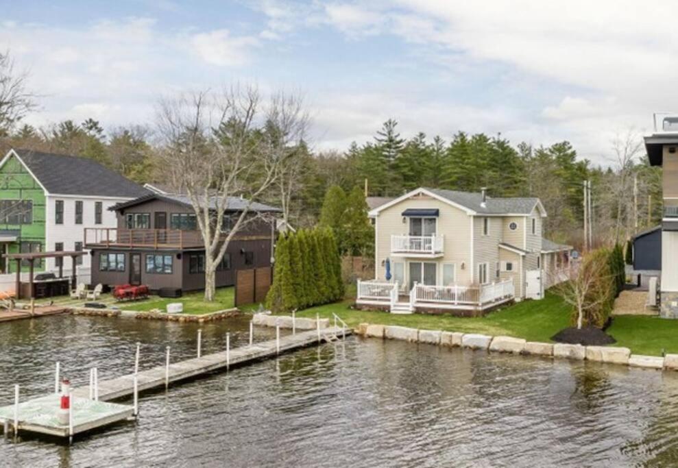 Waterfront Home With Dock Belmont Exteriér fotografie